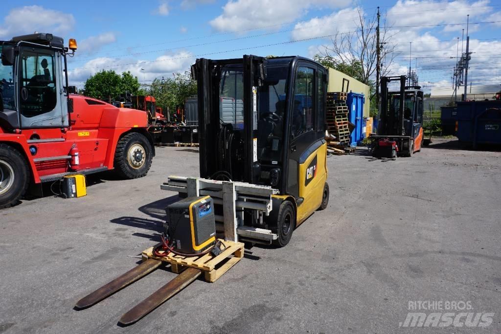 CAT EP25N Electric forklift trucks