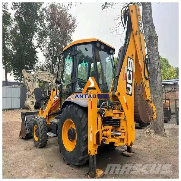 JCB 3 CX Backhoe loaders