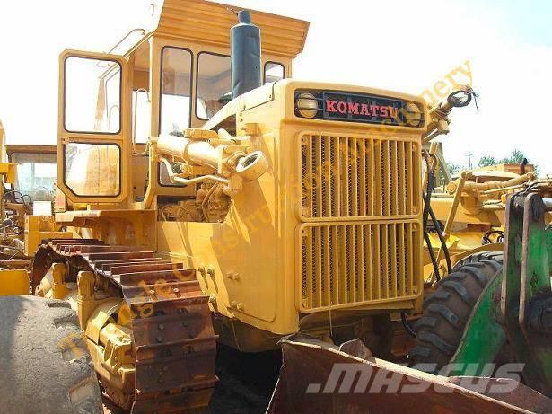 Komatsu d155a-1 Crawler dozers