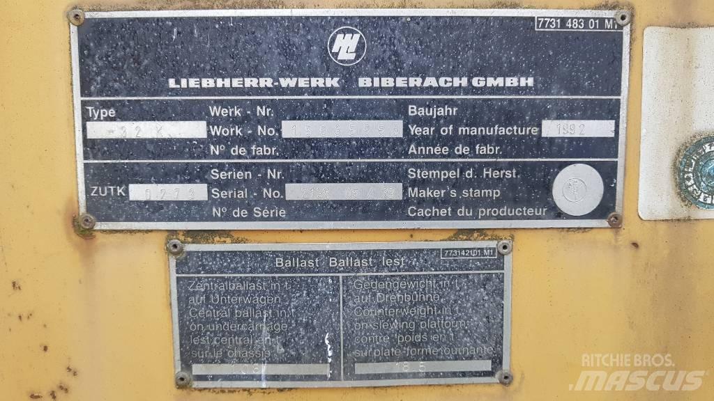 Liebherr K 32 Tower cranes