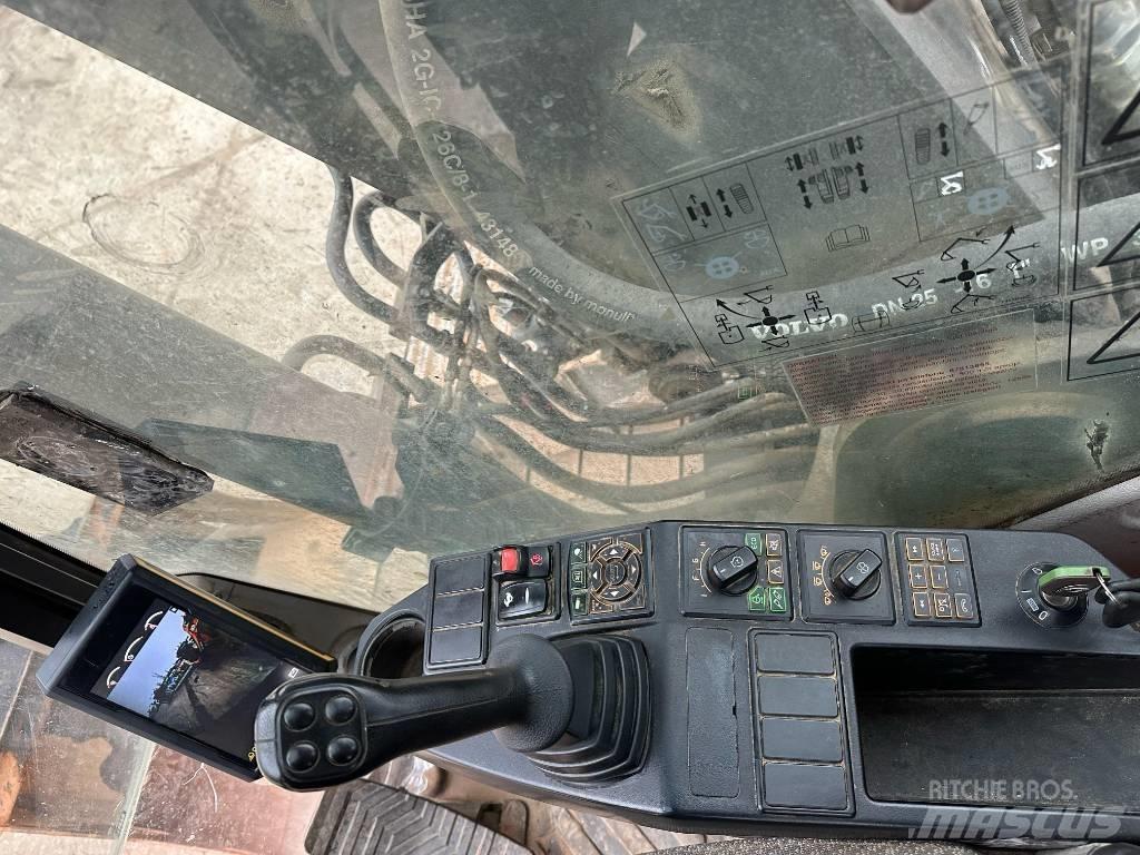 Volvo EC 160 EL Crawler excavators