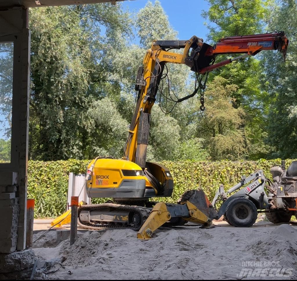 Brokk 500 Demolition excavators