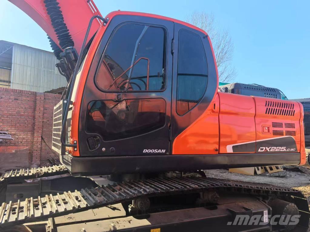 Doosan DX 225 LC-9C Crawler excavators