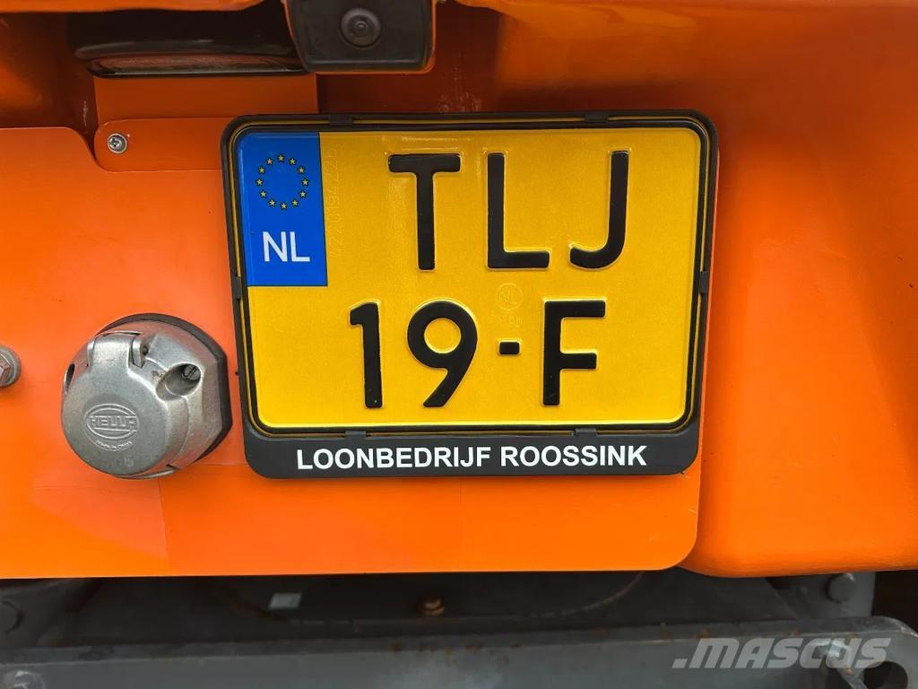 Doosan DX140W-5 Wheeled excavators