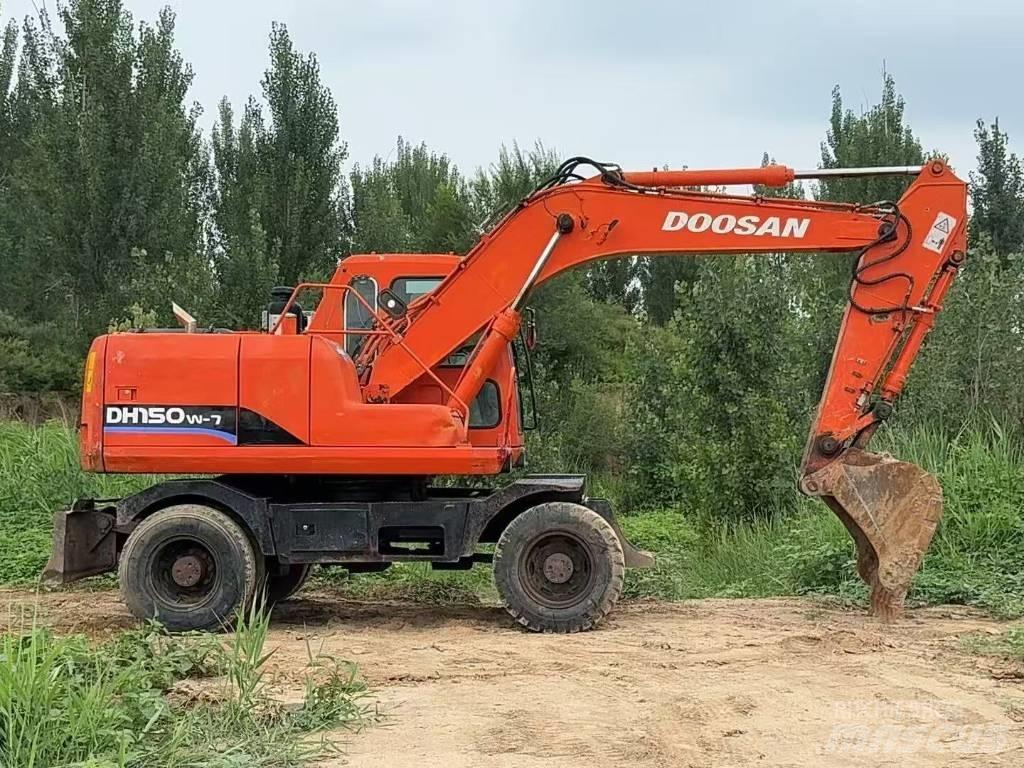 Doosan DH 150 W-7 Wheeled excavators