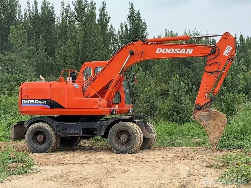 Doosan DH 150 W-7 Wheeled excavators