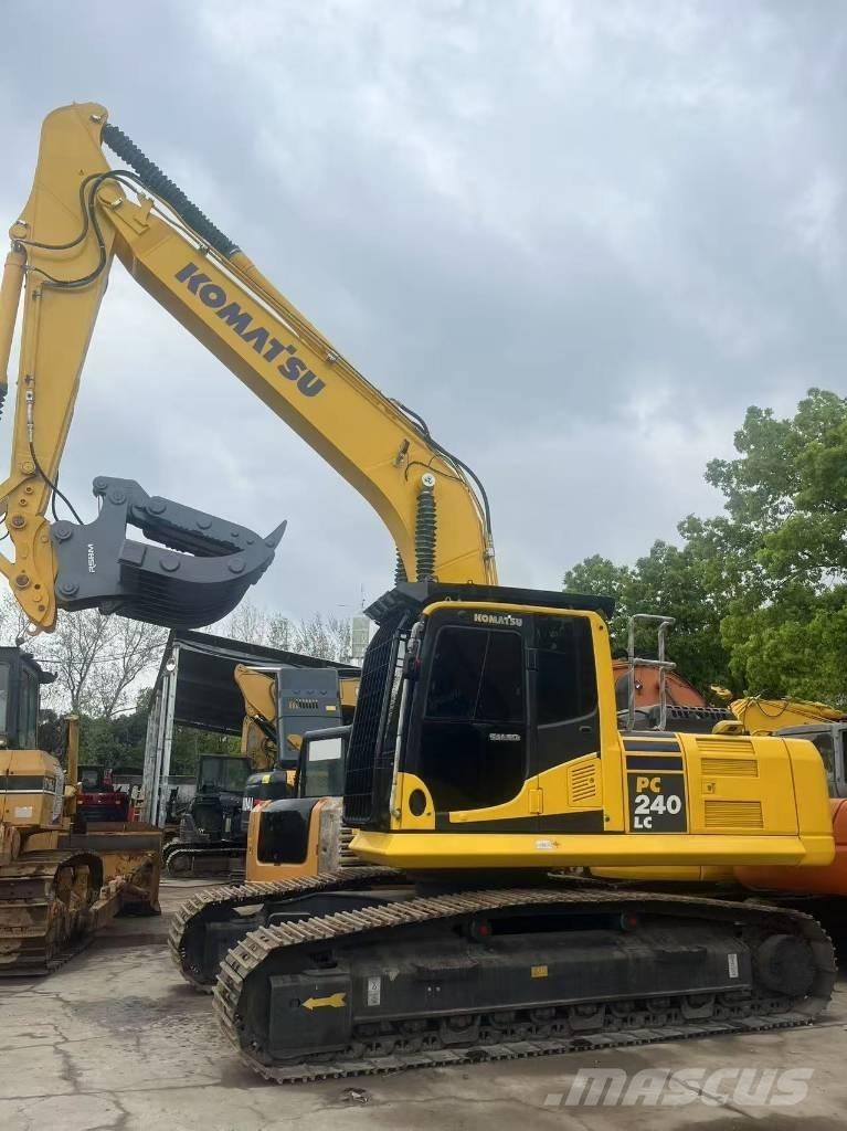 Komatsu PC 240 Crawler excavators
