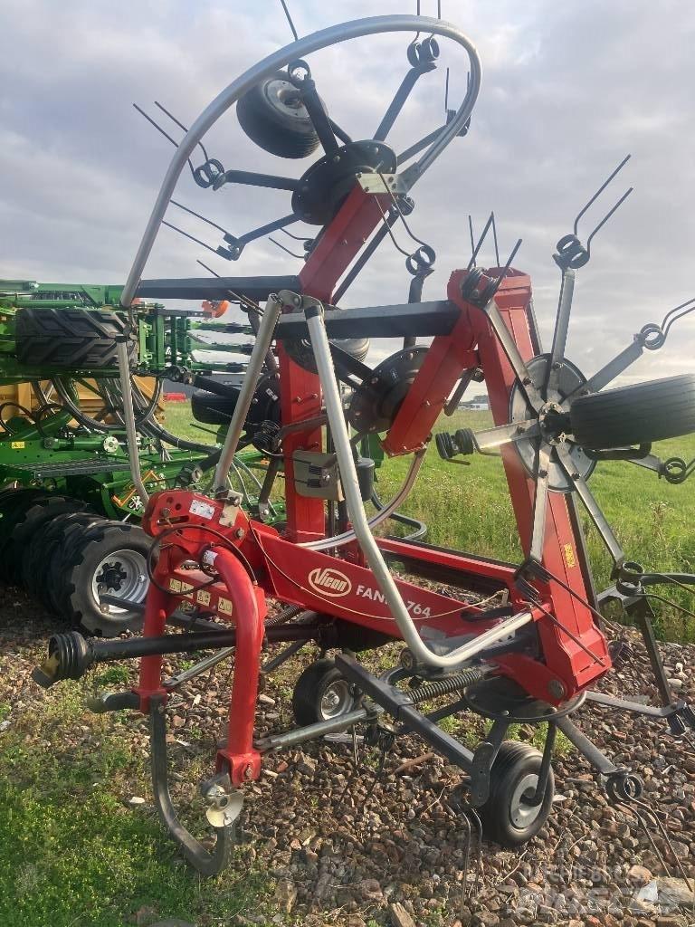 Vicon FANEX 764 Rakes and tedders