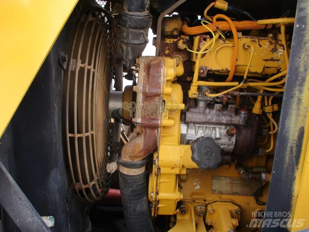 CAT CS 533 E Roller Single drum rollers