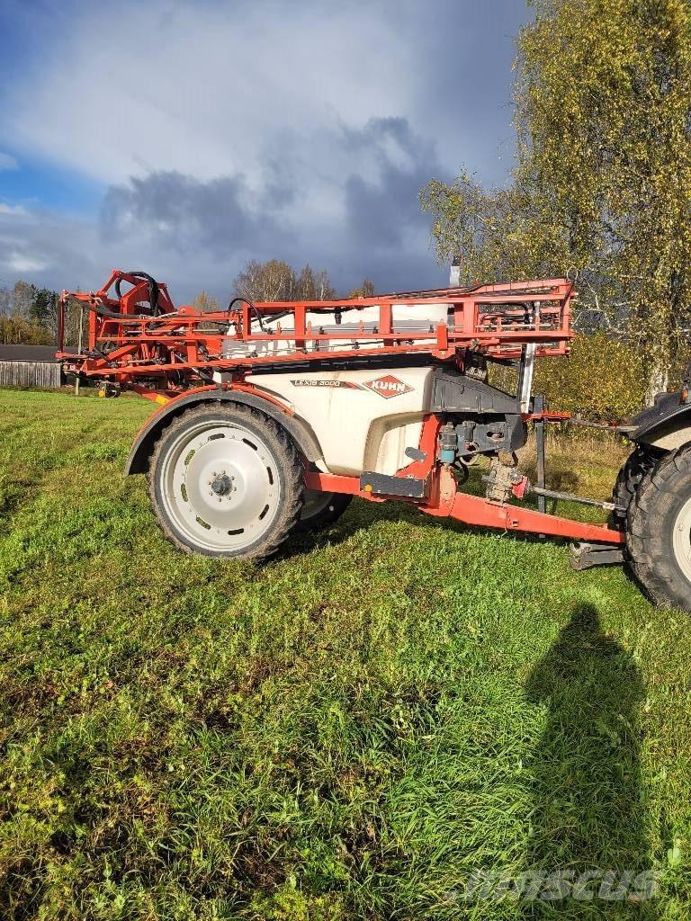 Kuhn Lexis Trailed sprayers