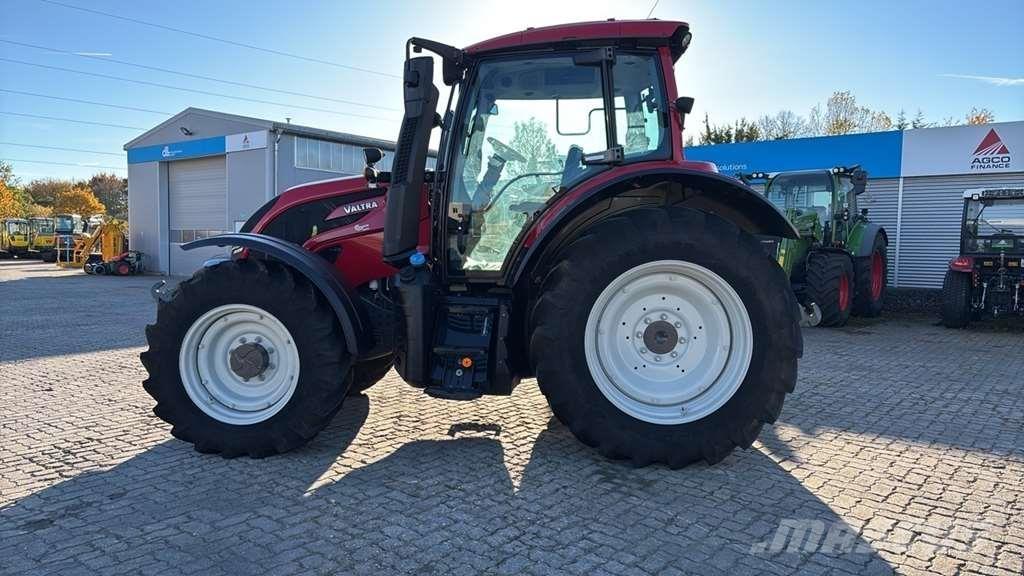 Valtra N134 0 Tractors