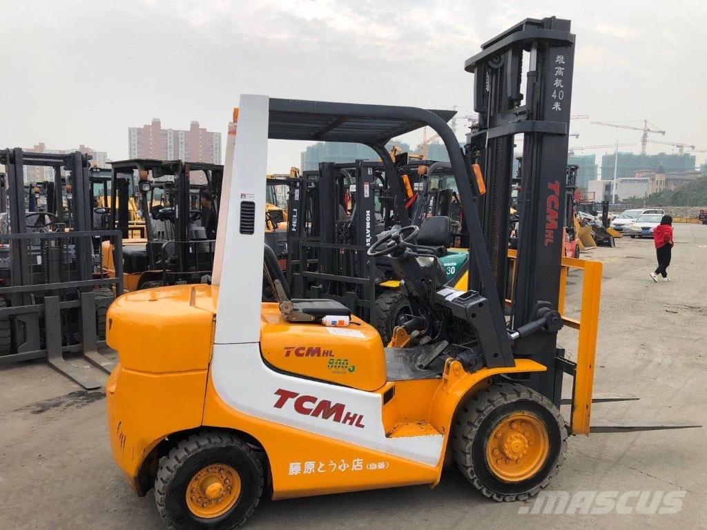 TCM FD 30 Diesel trucks