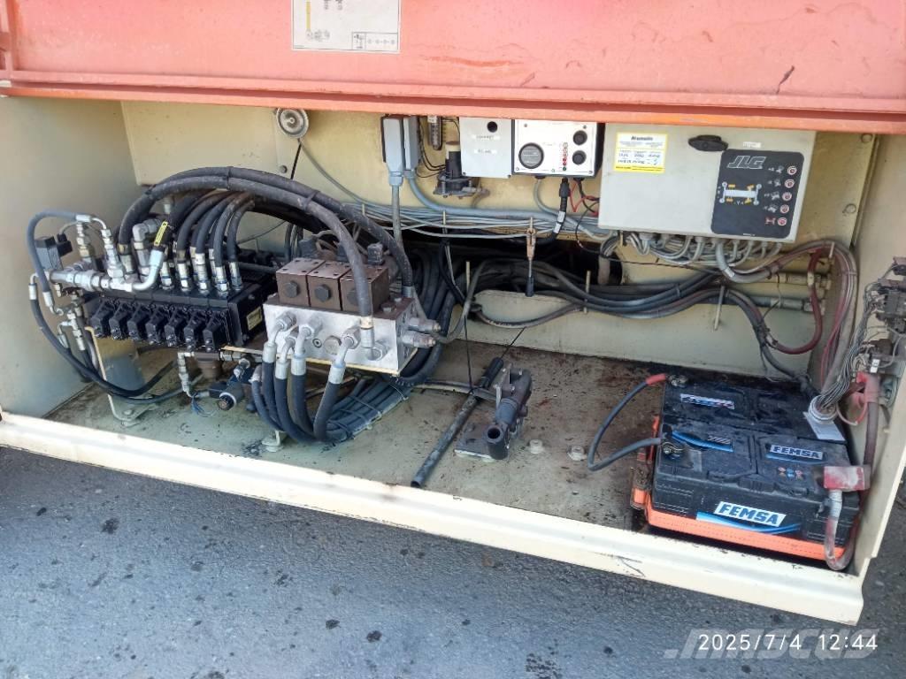 JLG 203-24 Scissor lifts