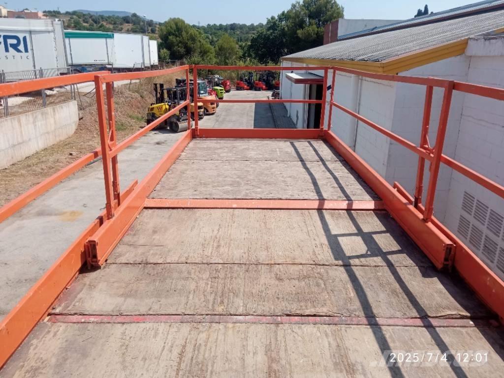 JLG 203-24 Scissor lifts