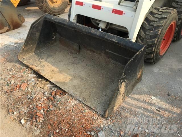 Bobcat S 130 Skid steer loaders