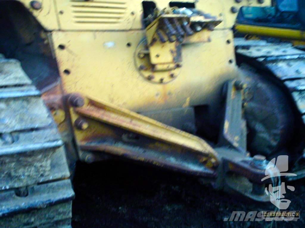 CAT D 8 K Crawler dozers