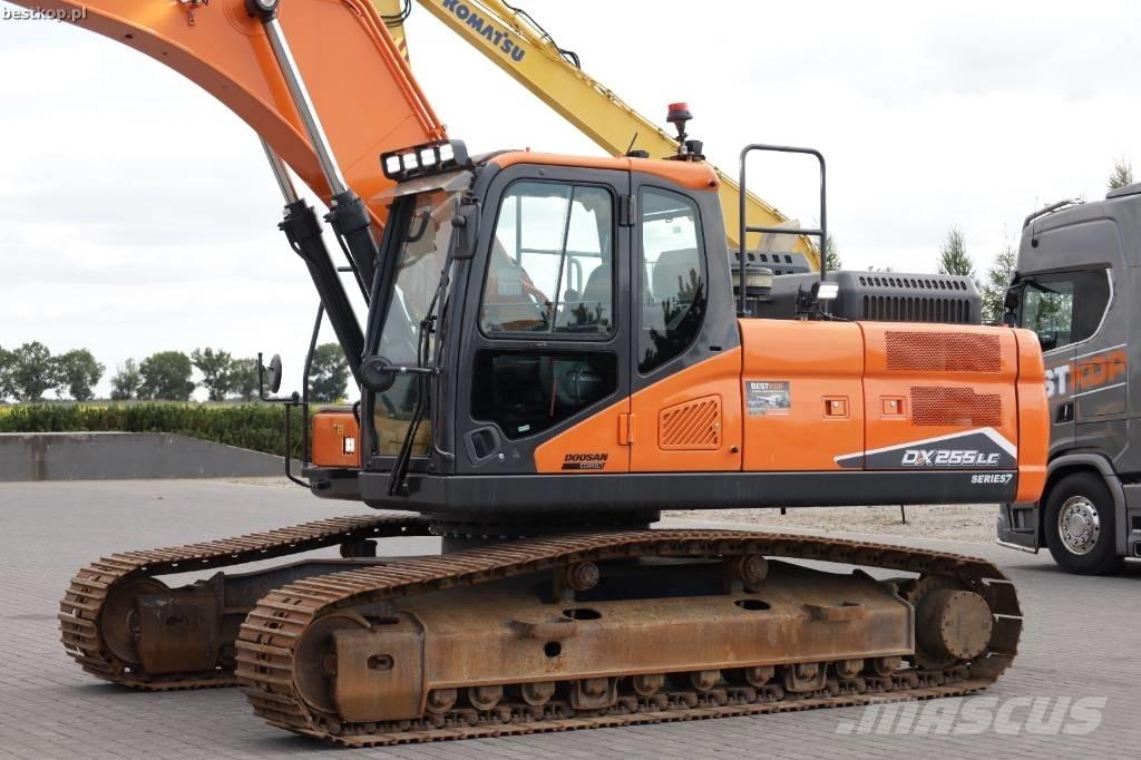 Doosan DX255LC-7 Crawler excavators