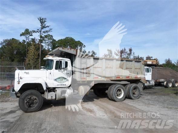 Mack DM600 Construction - Others