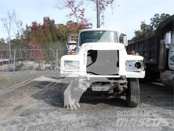 Mack RD600 Construction - Others