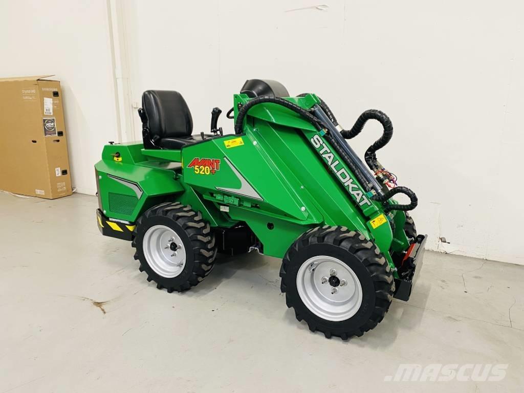 Avant 520+ Tele Mini loaders
