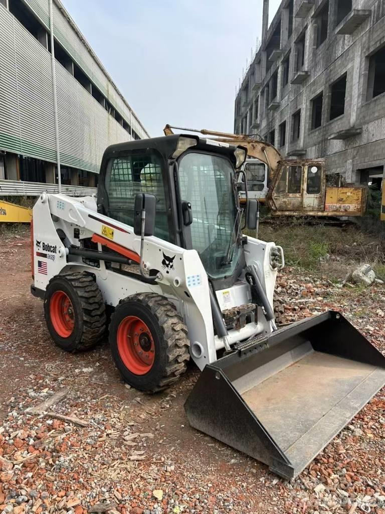 Bobcat S450 Skid steer loaders