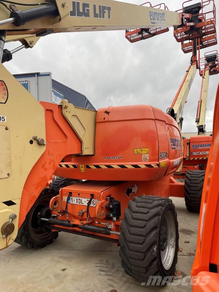 JLG 800 AJ Articulated boom lifts
