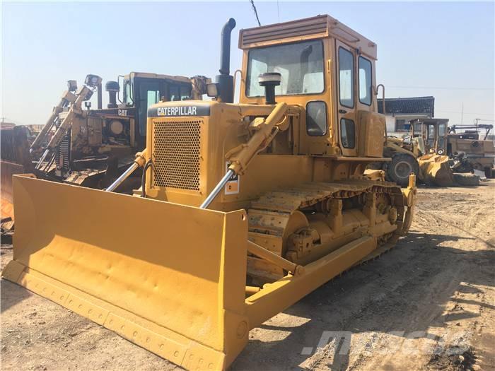 CAT D 6 D Crawler dozers