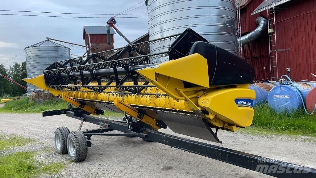 New Holland CX 6090 Combine harvesters