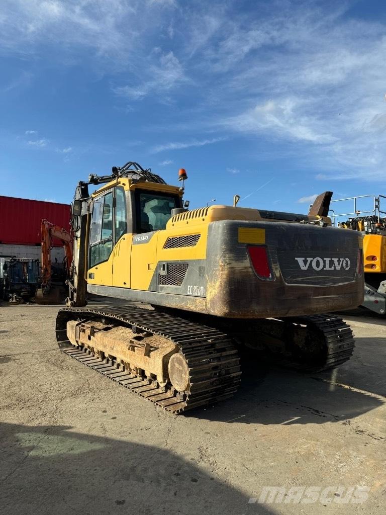 Volvo EC 220 DL Crawler excavators