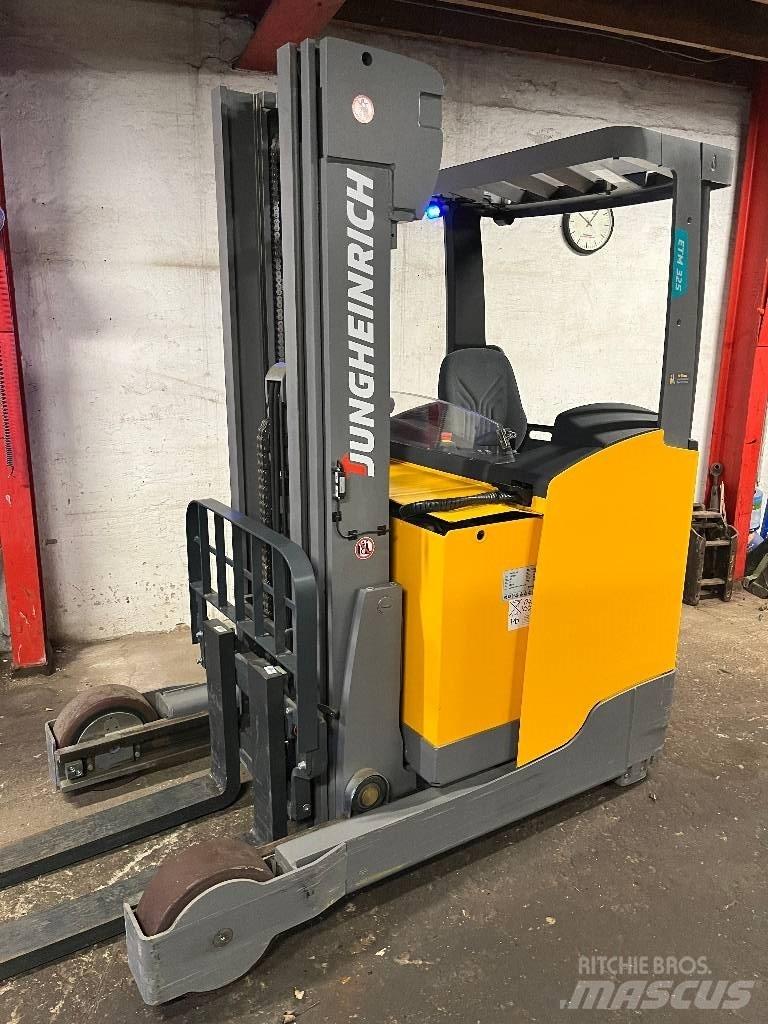Jungheinrich ETM 325 Reach trucks