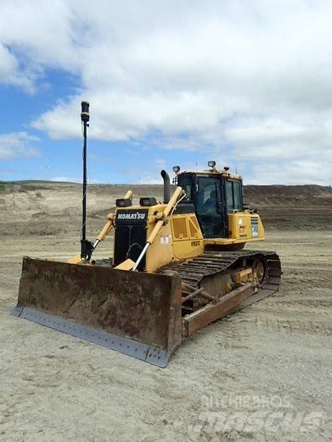 Komatsu D65PX-18 Crawler dozers
