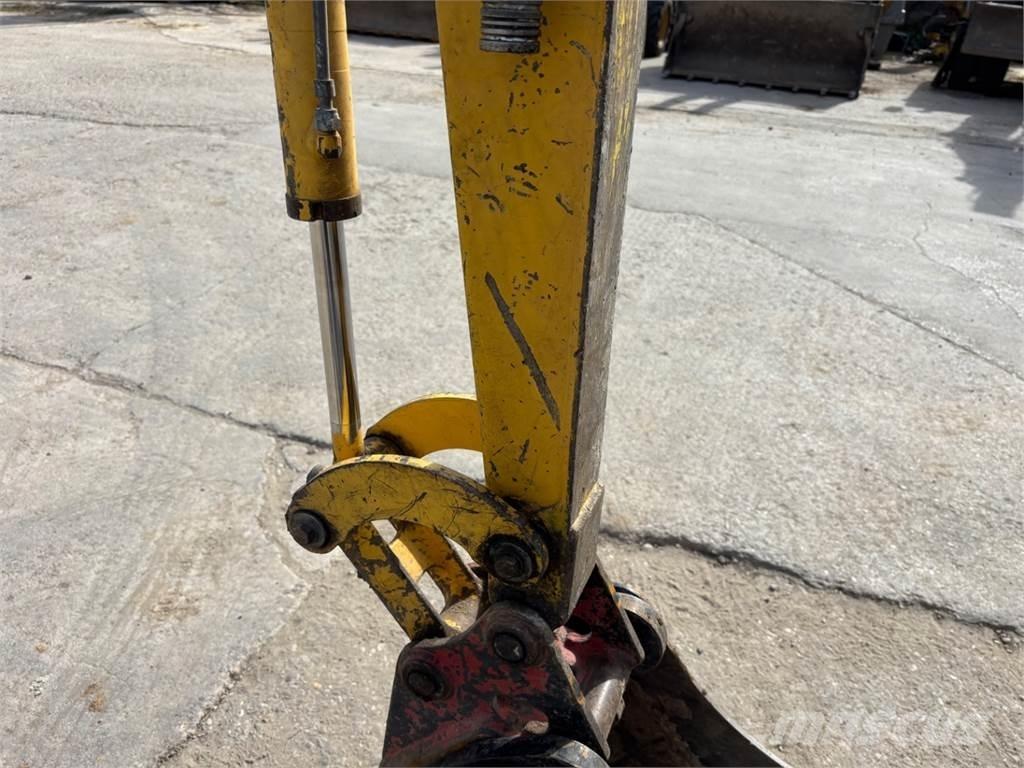 Komatsu PC18MR-3 Construction - Others