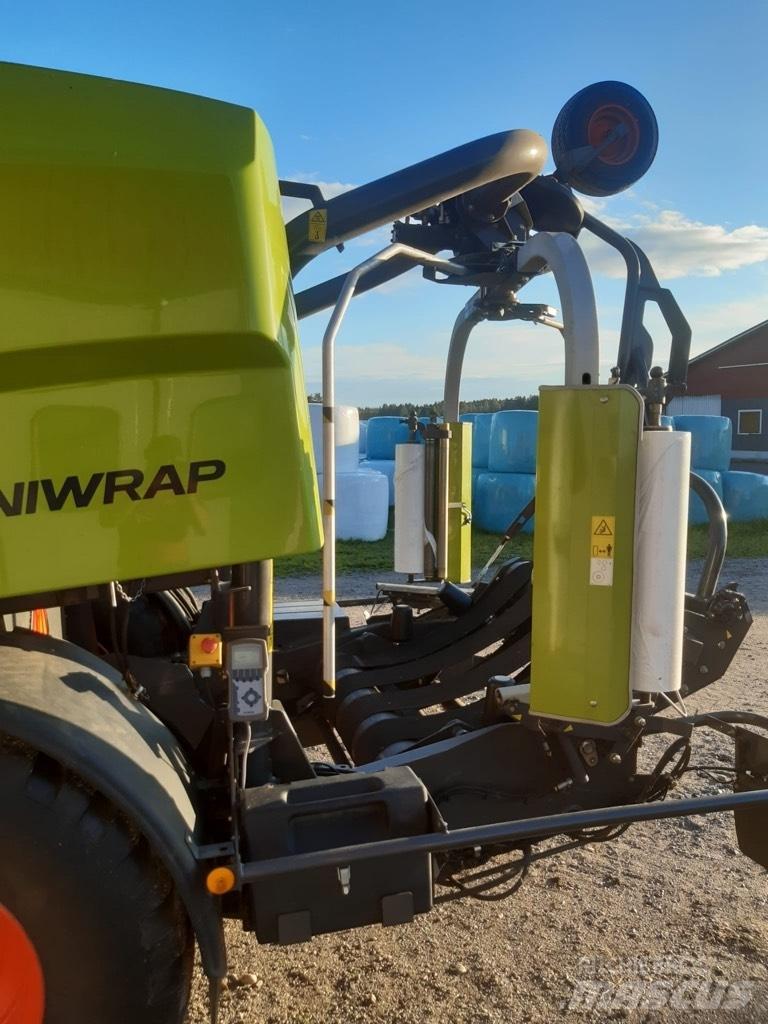 CLAAS 455 Round balers
