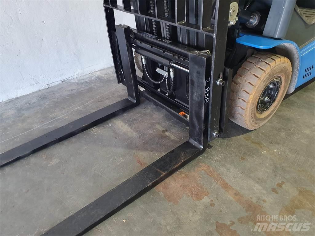  ECB16D Electric forklift trucks