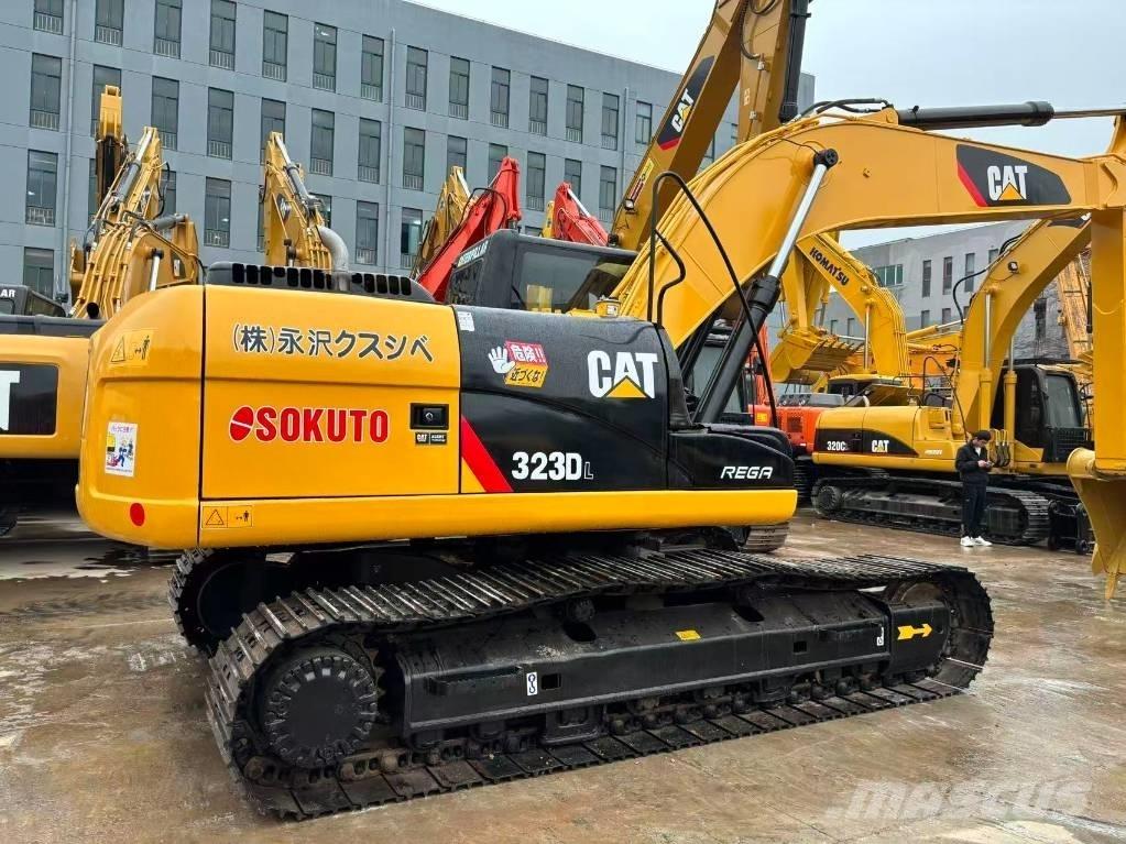 CAT 323 D Crawler excavators