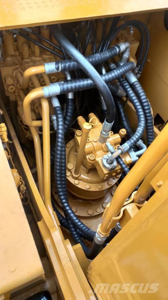 CAT 320D2 Crawler excavators