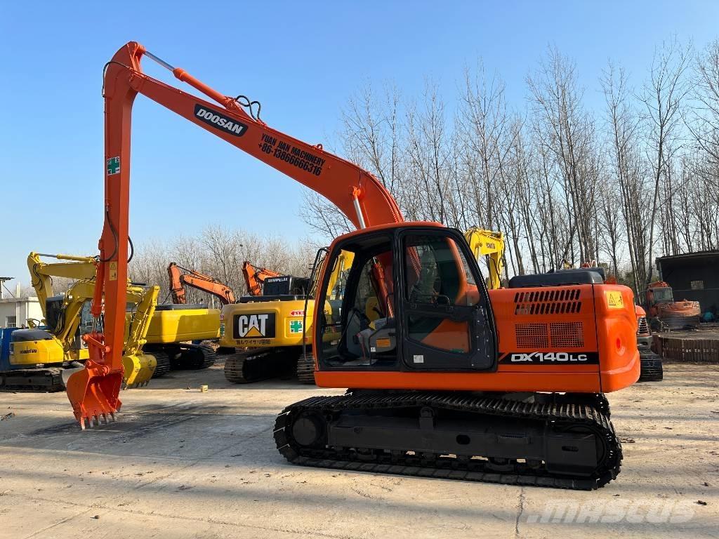 Doosan DX140LC Crawler excavators