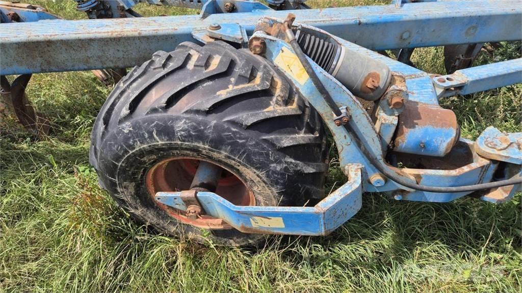 Lemken Diamant Conventional ploughs