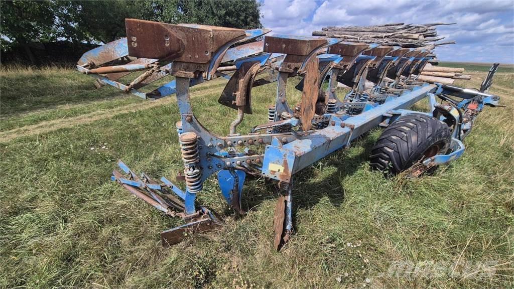 Lemken Diamant Conventional ploughs