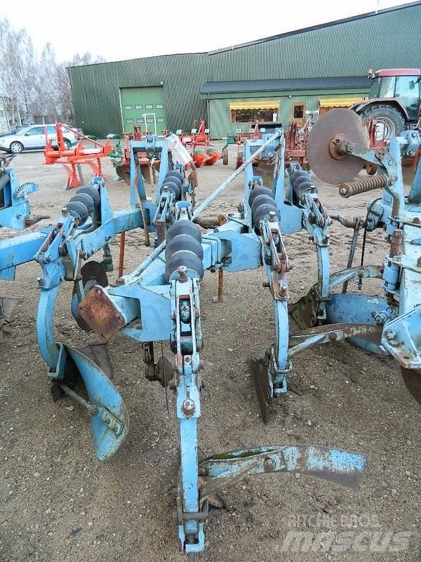 Överum 3 Conventional ploughs