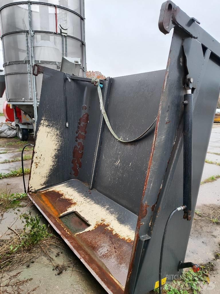 Fliegl ASW271 GIGANT Manure spreaders
