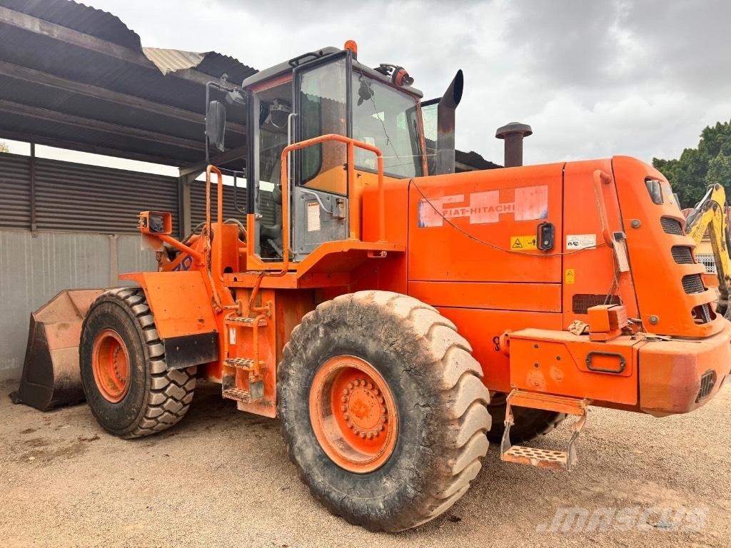 Hitachi W 170 Wheel loaders