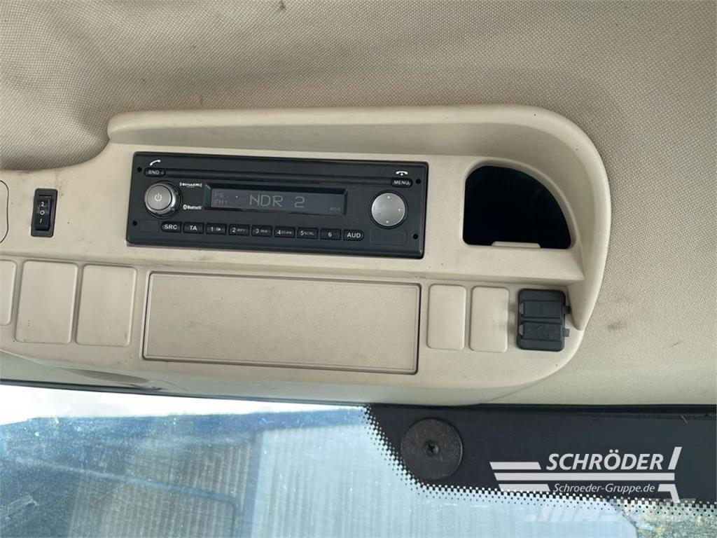 John Deere 6230 R Tractors