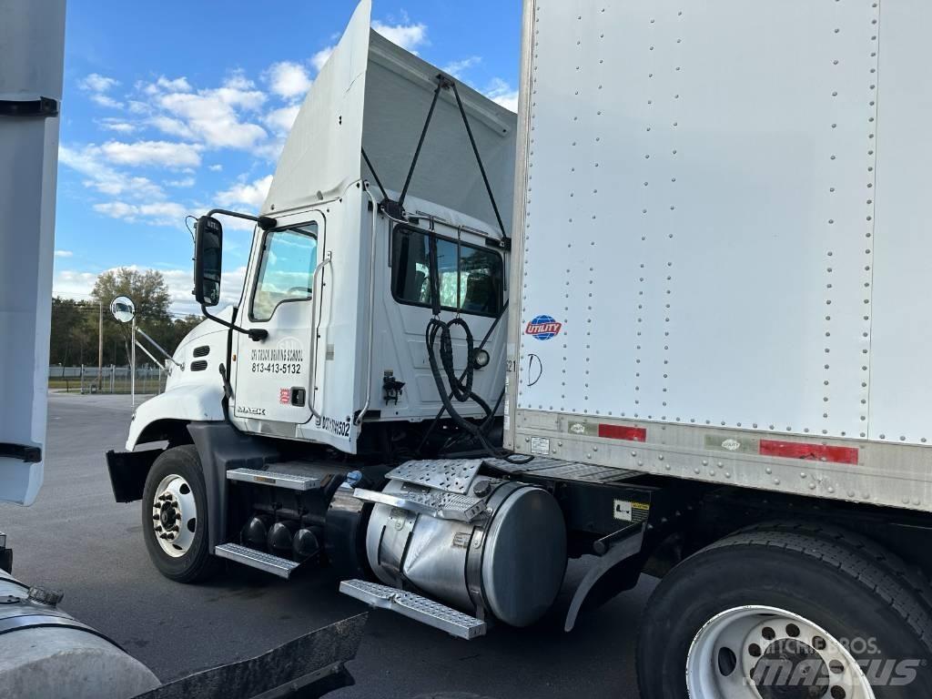 Mack Truck Tractor Units
