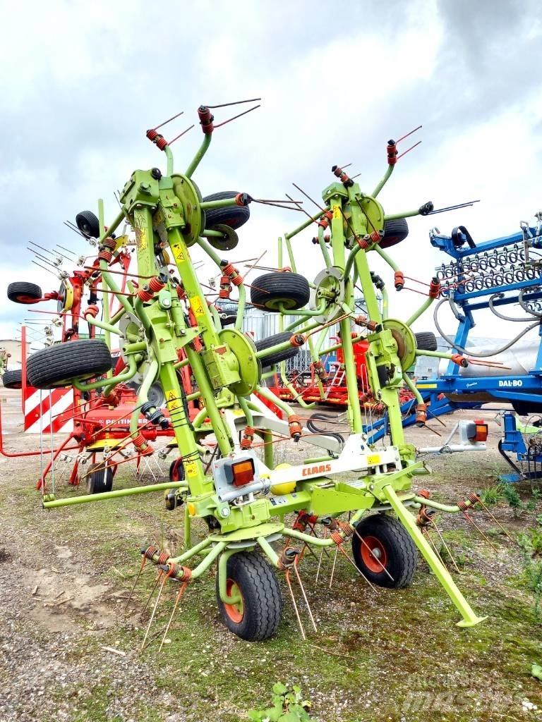 CLAAS Volto 870 Rakes and tedders