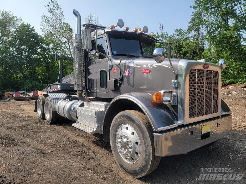 Peterbilt 365 Tractor Units
