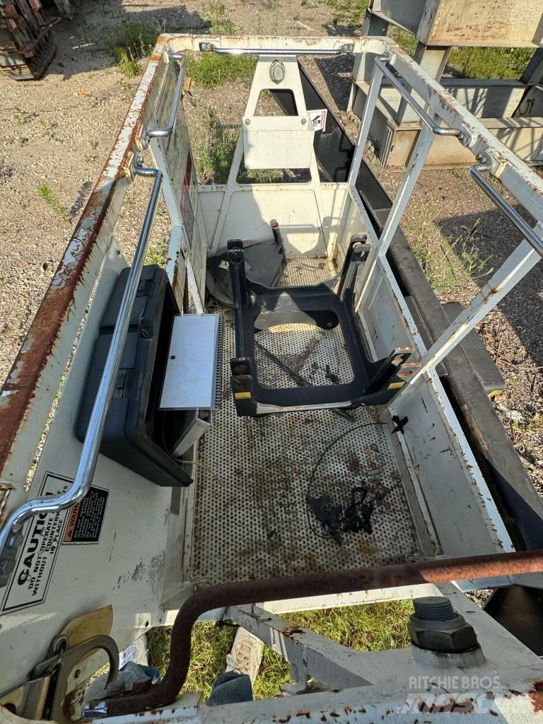 Mantis 10010MX Tracked cranes