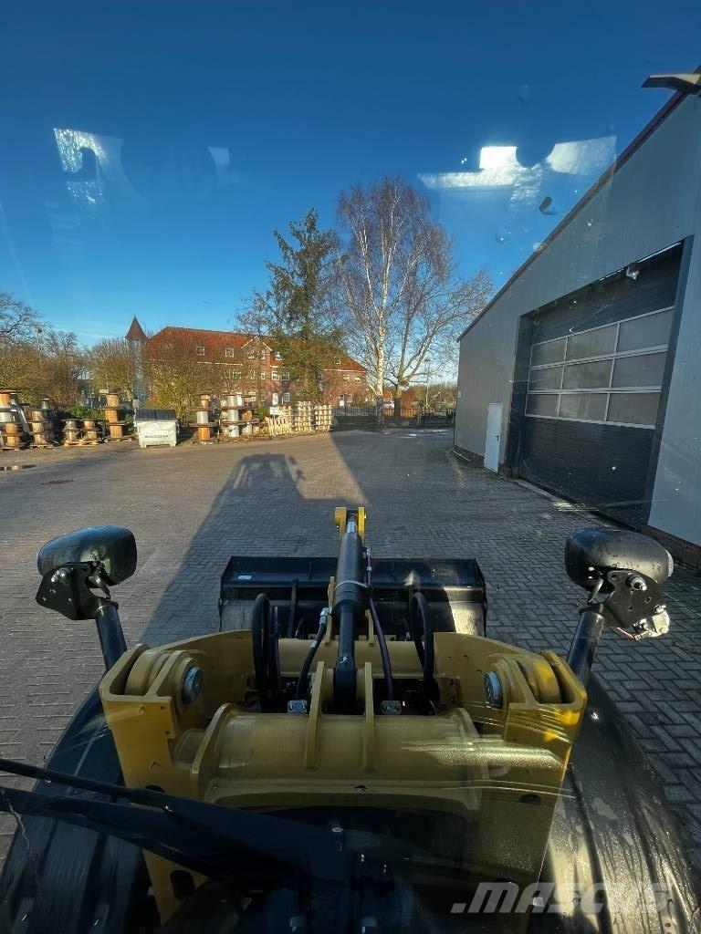 CAT 908 Wheel loaders