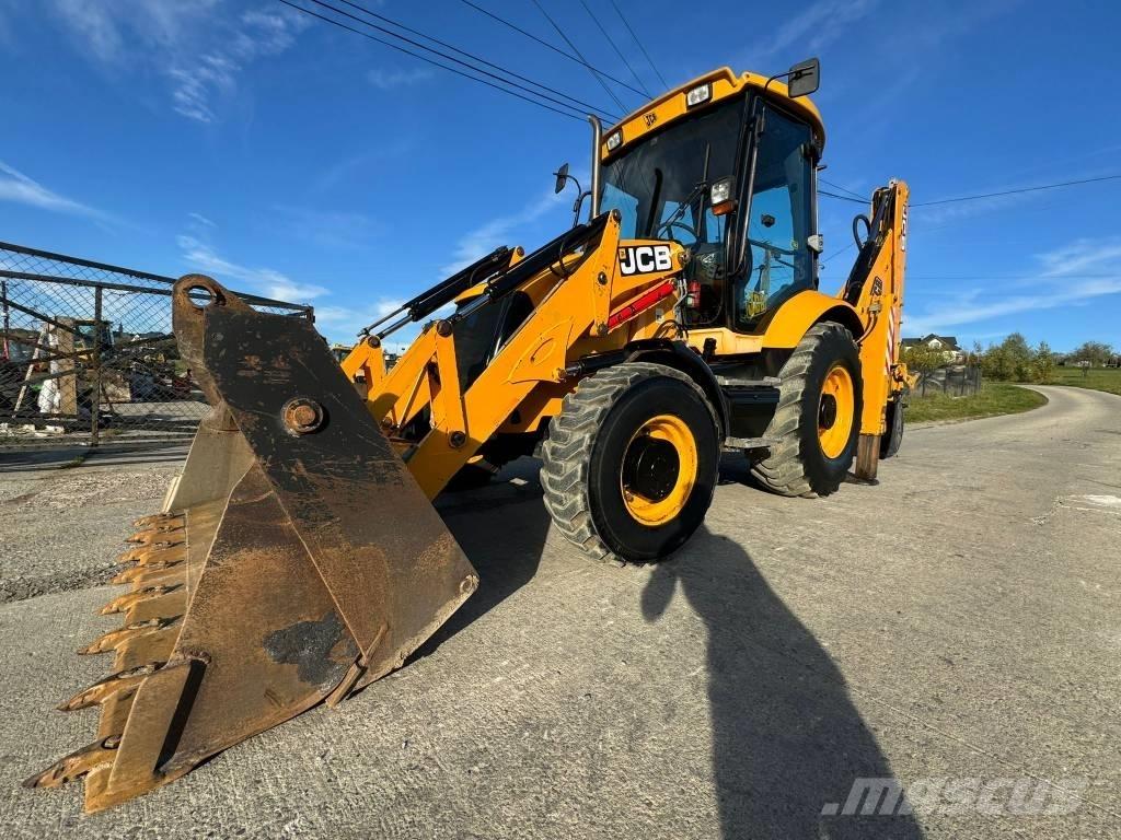 JCB 3CX Backhoe loaders