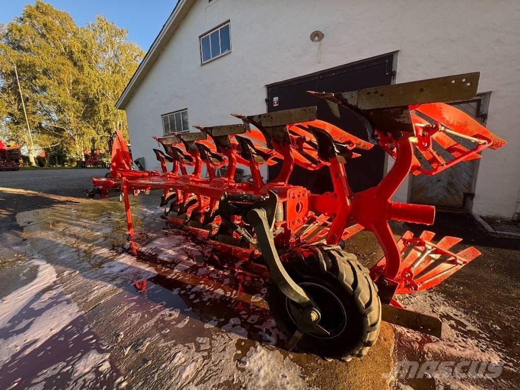 Kuhn VM 123 Reversible ploughs